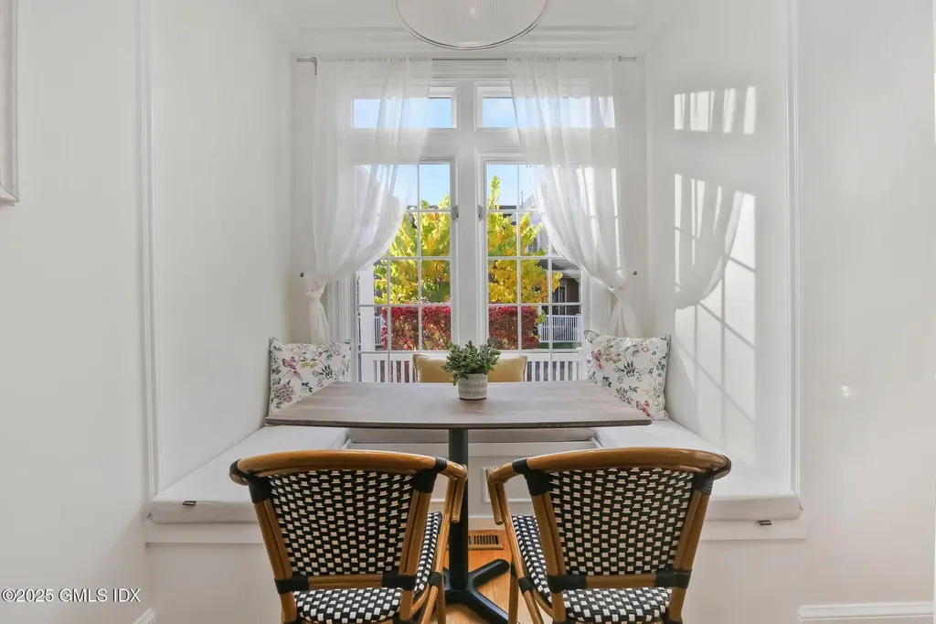 73 Weaver Street Greenwich CT 06831