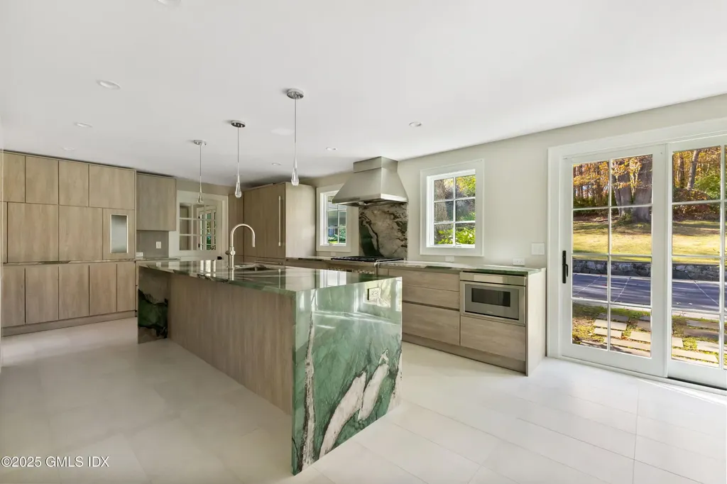 40 Howard Road Greenwich CT 06831