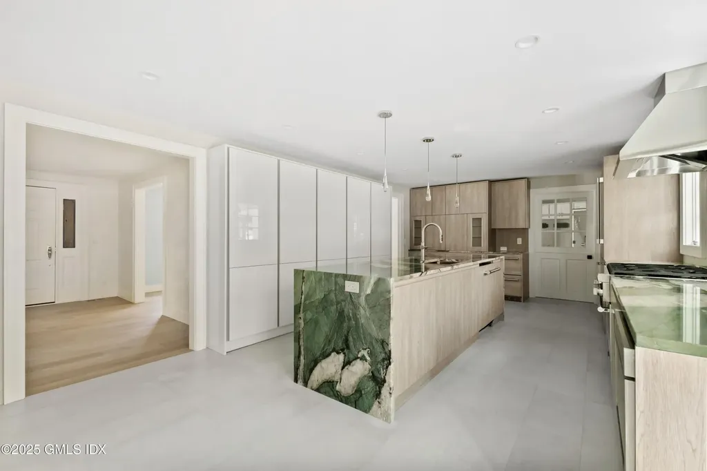 40 Howard Road Greenwich CT 06831