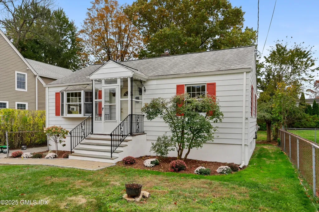 17 Meadow Drive Cos Cob CT 06807