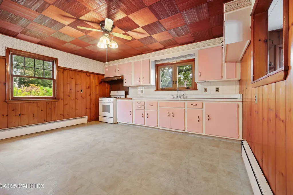 17 Meadow Drive Cos Cob CT 06807