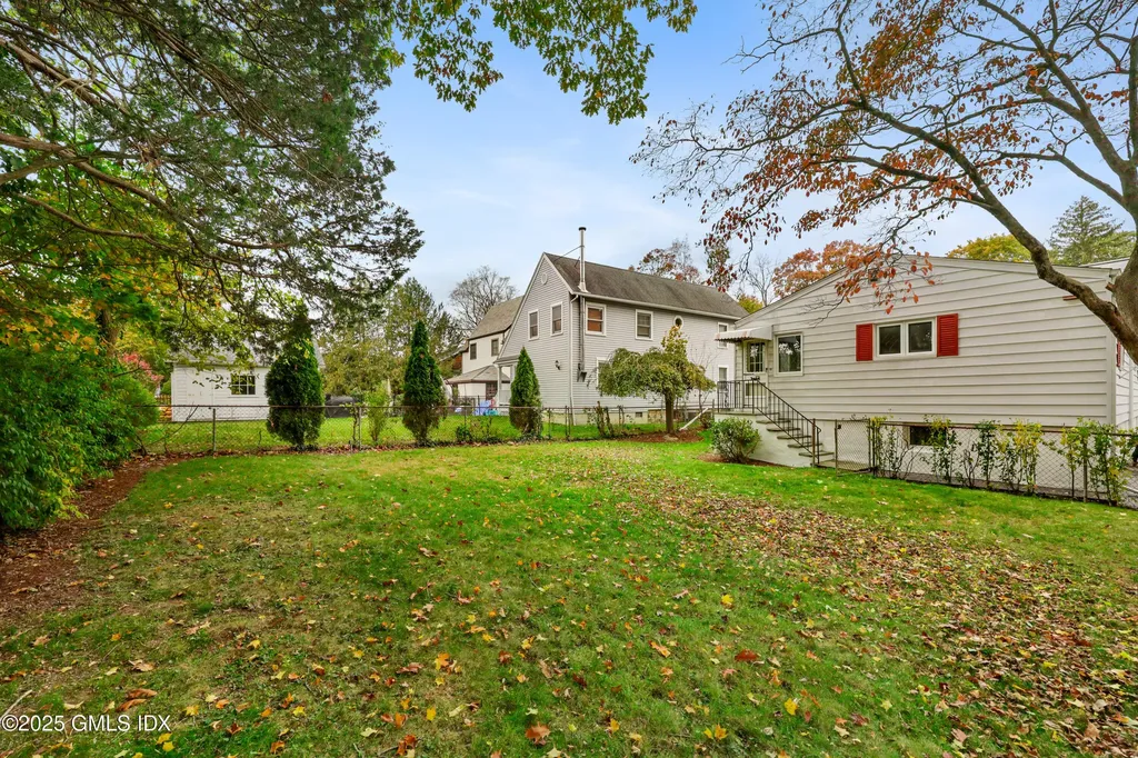 17 Meadow Drive Cos Cob CT 06807