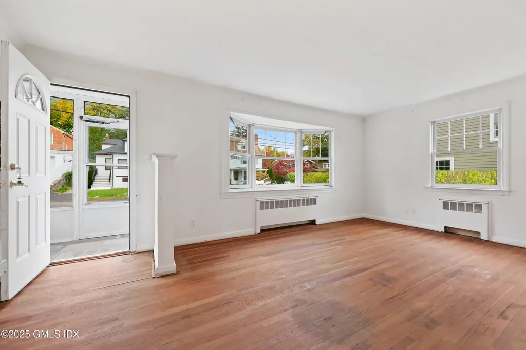 17 Meadow Drive Cos Cob CT 06807