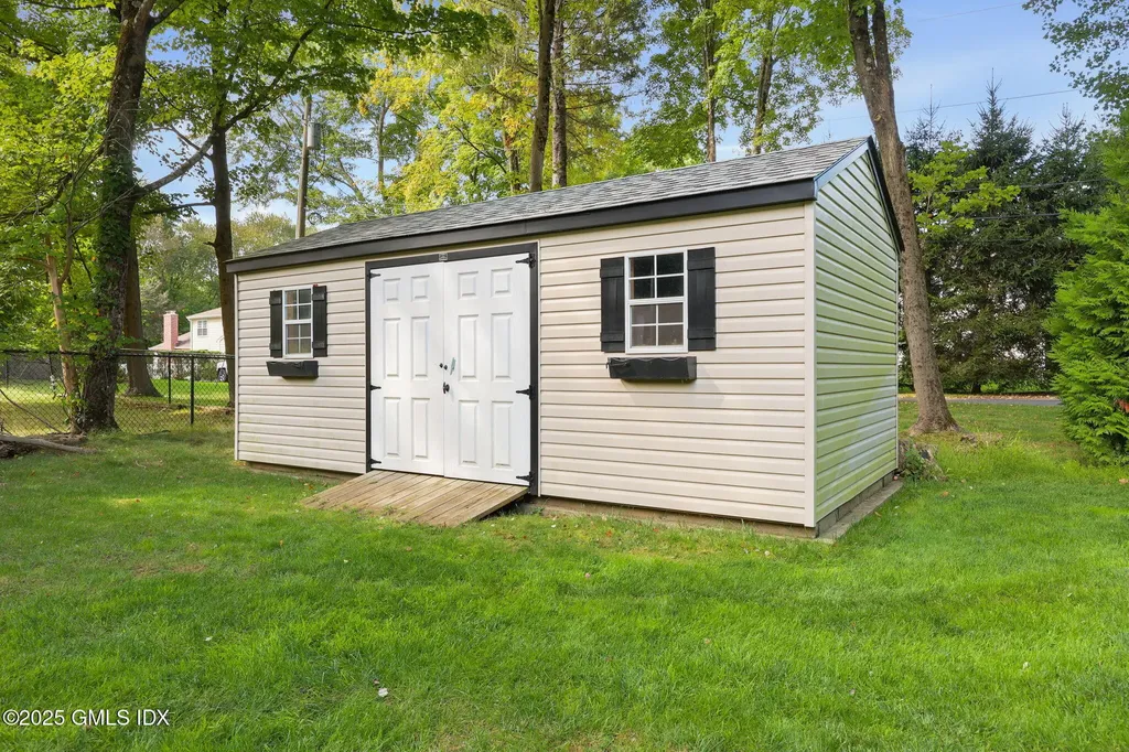 1552 Hope Street Stamford CT 06907