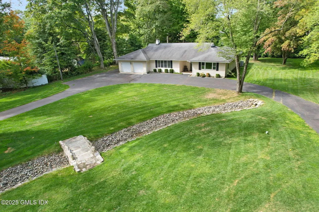 1552 Hope Street Stamford CT 06907