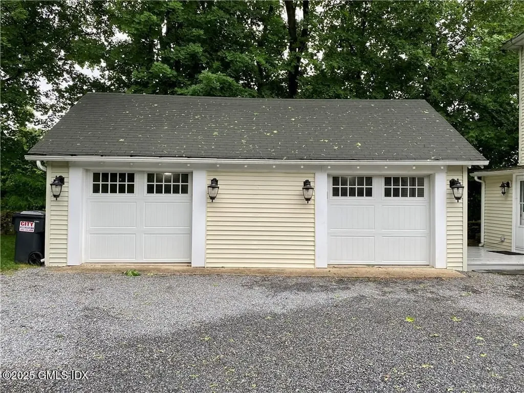 84 E Putnam Avenue Cos Cob CT 06807