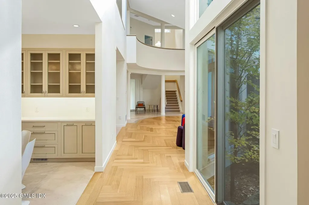 897 Lake Avenue Greenwich CT 06831