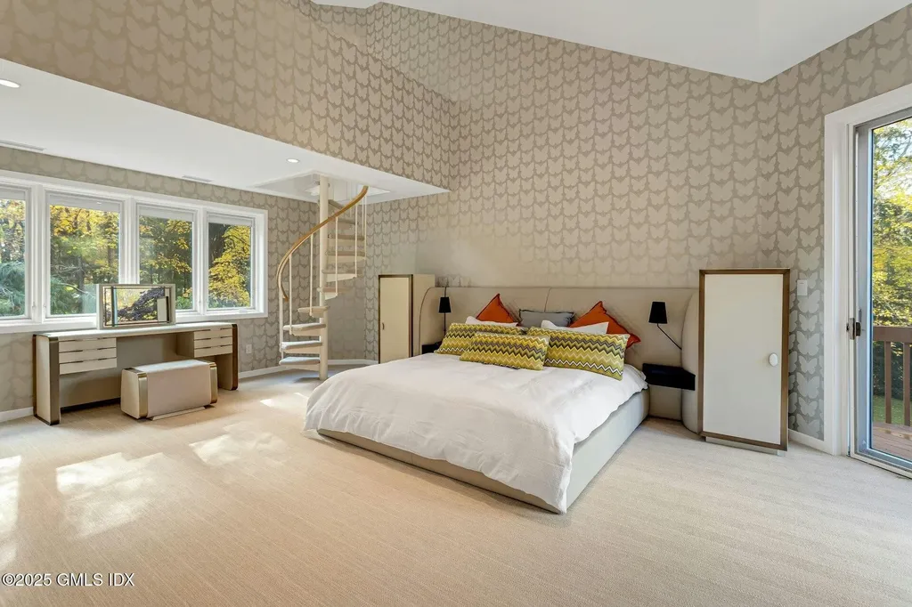 897 Lake Avenue Greenwich CT 06831