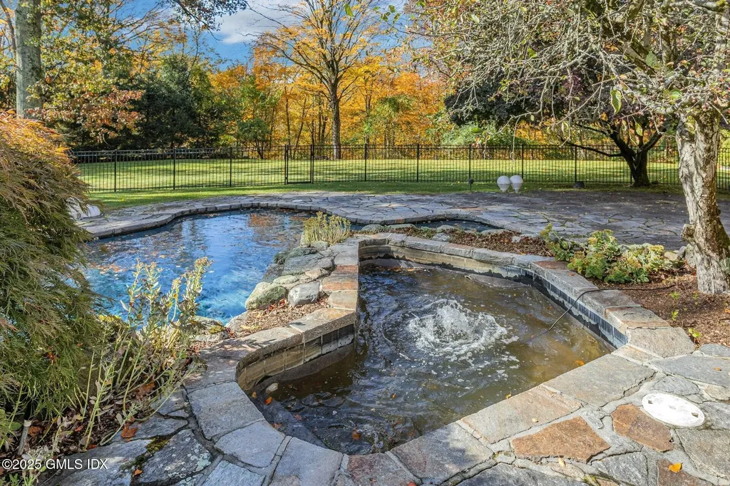 897 Lake Avenue Greenwich CT 06831