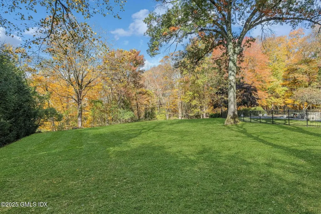 897 Lake Avenue Greenwich CT 06831