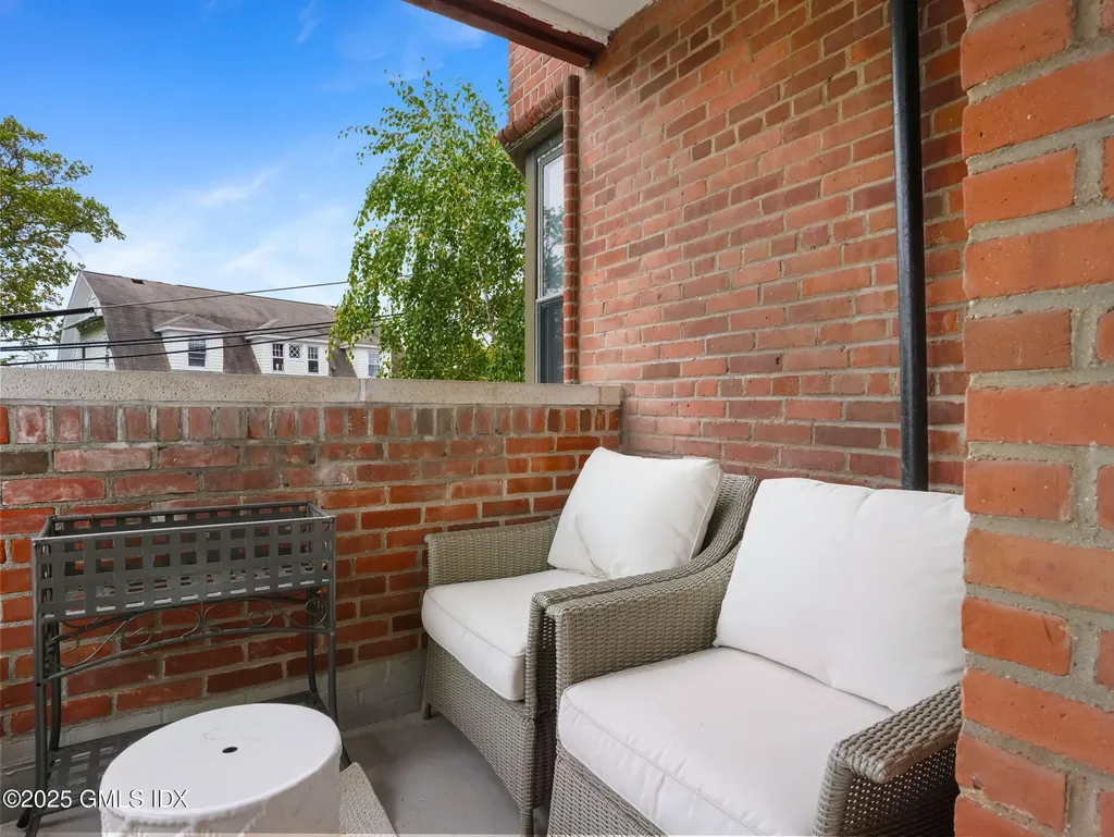 25 W Elm Street Greenwich CT 06830