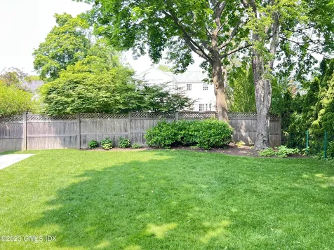 9 Center Road Old Greenwich CT 06870