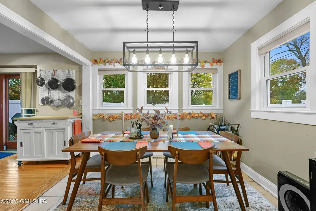 34 Bradley Place Stamford CT 06905