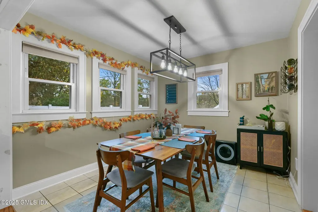 34 Bradley Place Stamford CT 06905