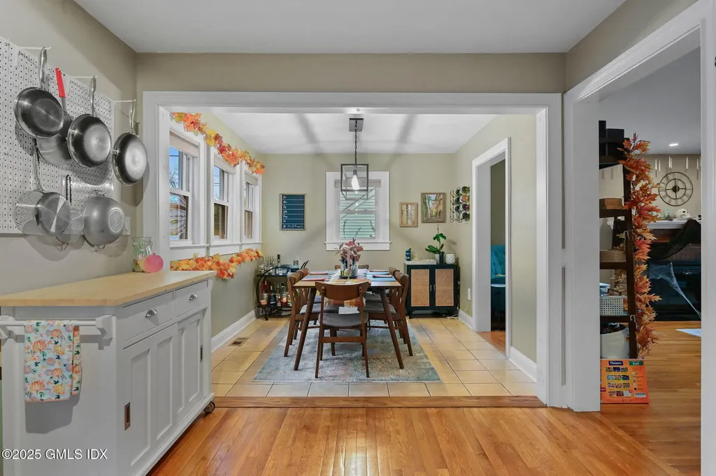 34 Bradley Place Stamford CT 06905