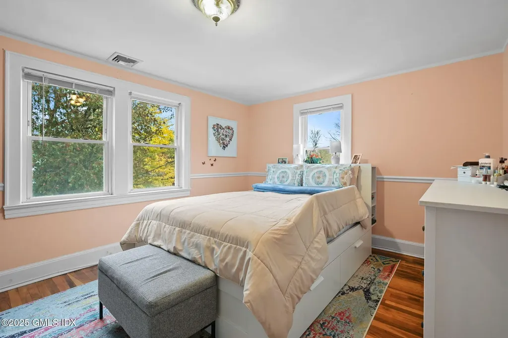 34 Bradley Place Stamford CT 06905