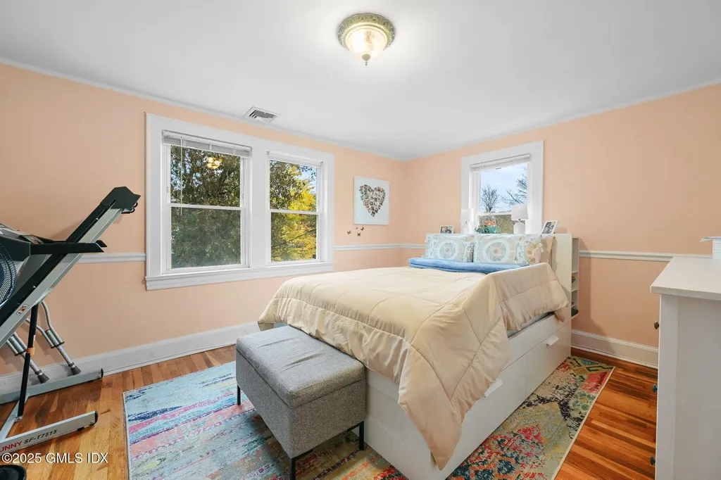 34 Bradley Place Stamford CT 06905