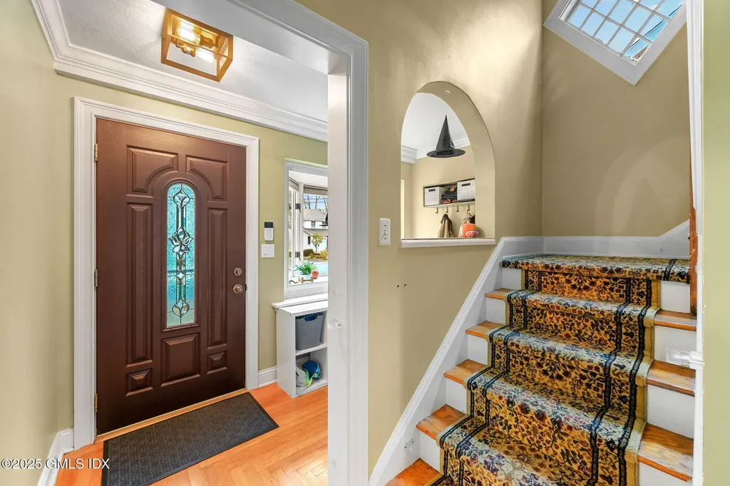 34 Bradley Place Stamford CT 06905