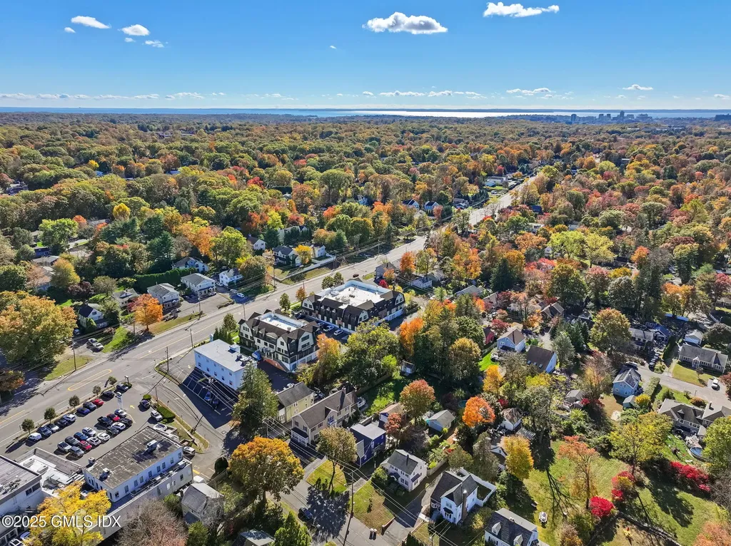 34 Bradley Place Stamford CT 06905