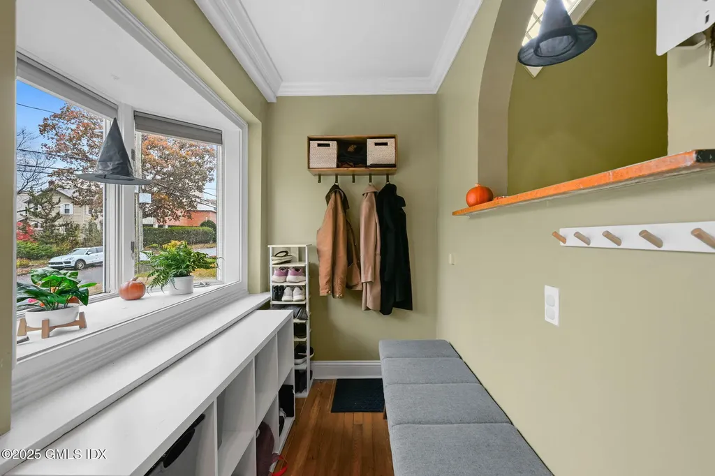 34 Bradley Place Stamford CT 06905