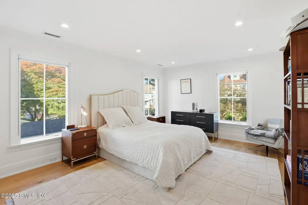 25 Woodland Drive Greenwich CT 06830