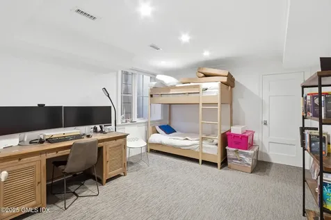 25 Woodland Drive Greenwich CT 06830