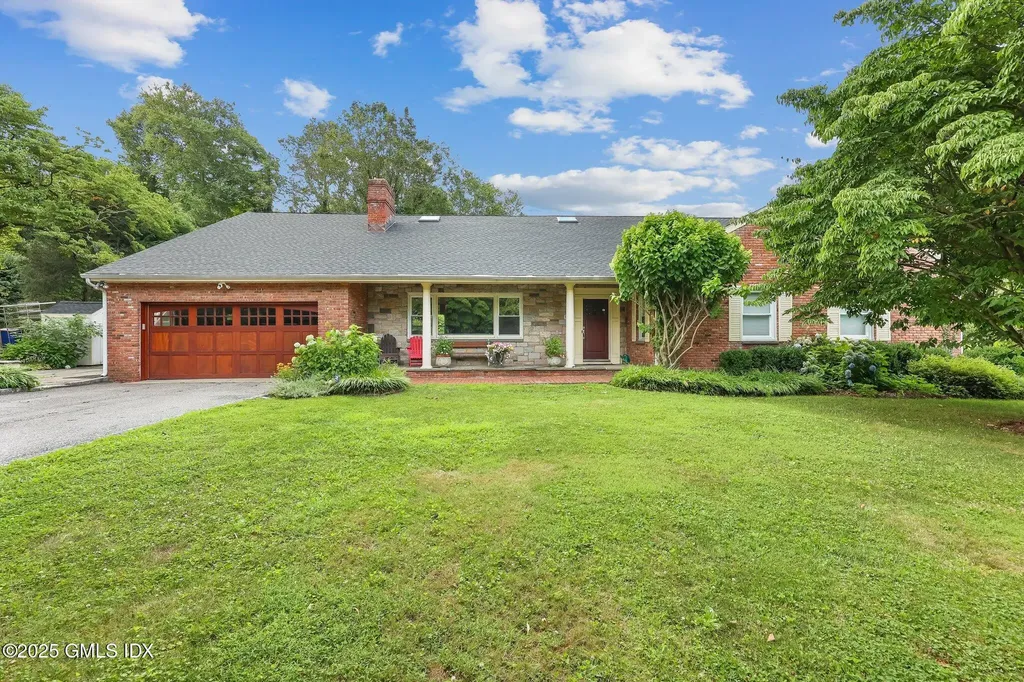 11 Gregory Road Cos Cob CT 06807