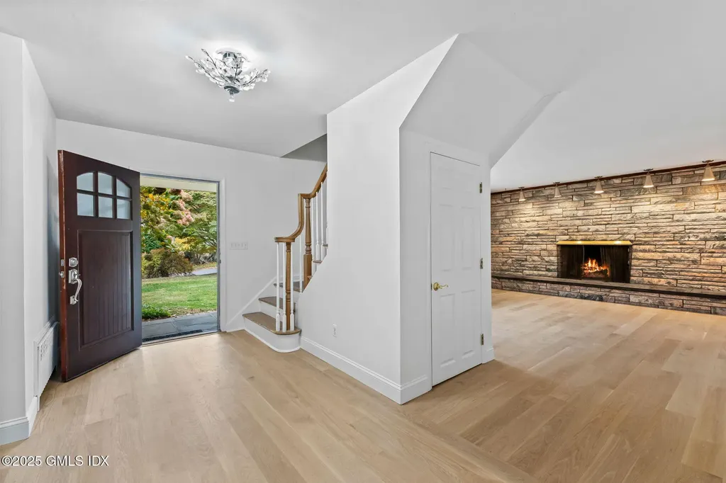 11 Gregory Road Cos Cob CT 06807