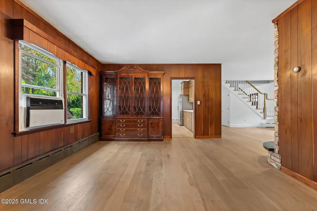 11 Gregory Road Cos Cob CT 06807