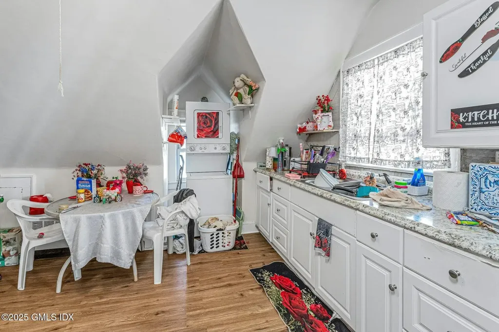 38 Alexander Street Greenwich CT 06830