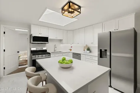 48 Meyer Place Riverside CT 06878