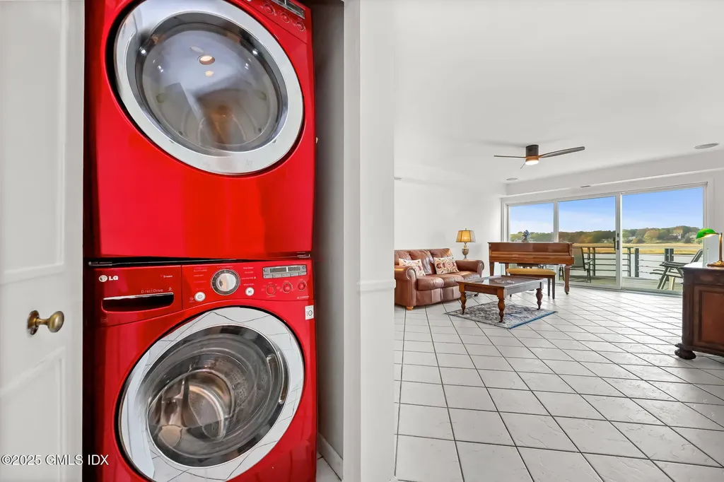 1234 Windward Road Milford CT 06461