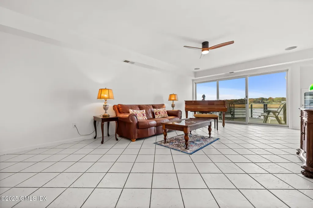 1234 Windward Road Milford CT 06461