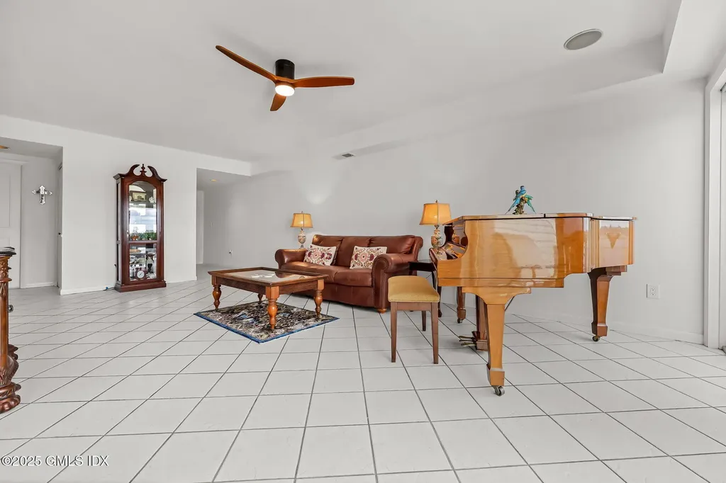 1234 Windward Road Milford CT 06461