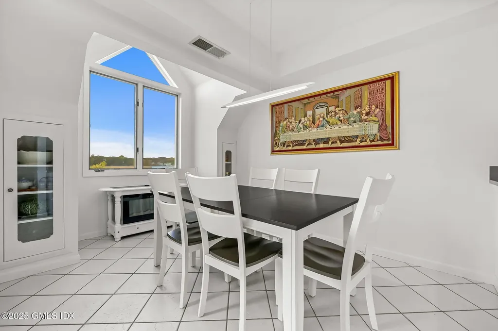 1234 Windward Road Milford CT 06461