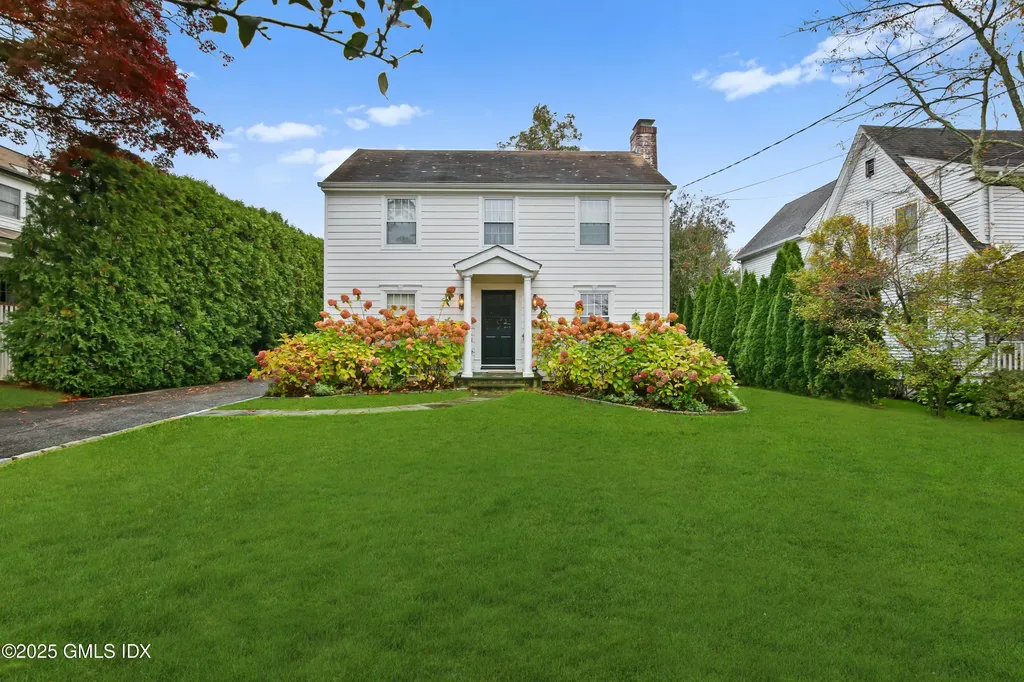 10 Sunset Road Old Greenwich CT 06870