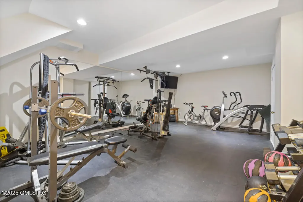 145 Porchuck Road Greenwich CT 06831