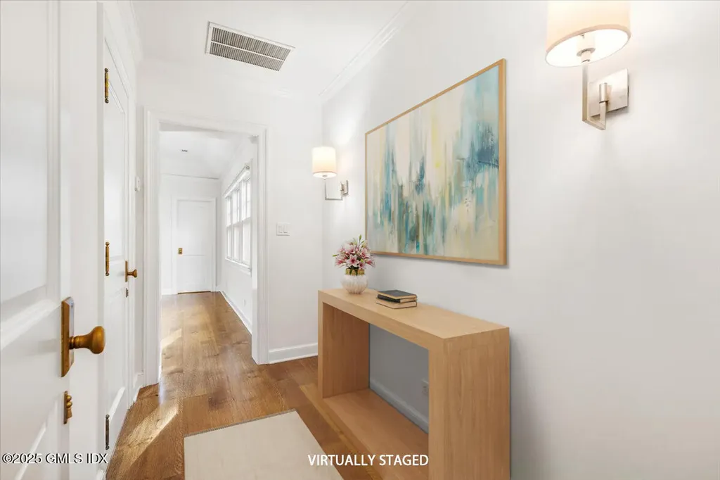 92 Hillcrest Park Road Old Greenwich CT 06870