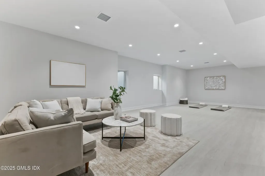 151A Hamilton Avenue Greenwich CT 06830