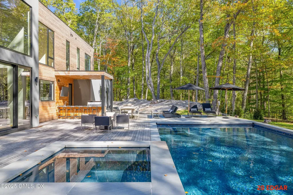 18 Edgar Road Greenwich CT 06831