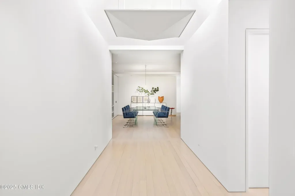 565 Oenoke Ridge New Canaan CT 06840