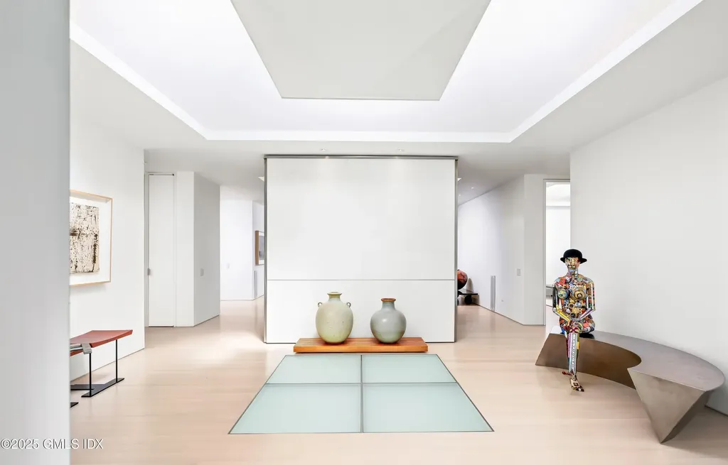 565 Oenoke Ridge New Canaan CT 06840