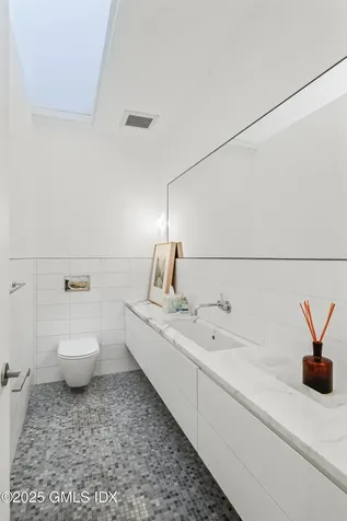 565 Oenoke Ridge New Canaan CT 06840