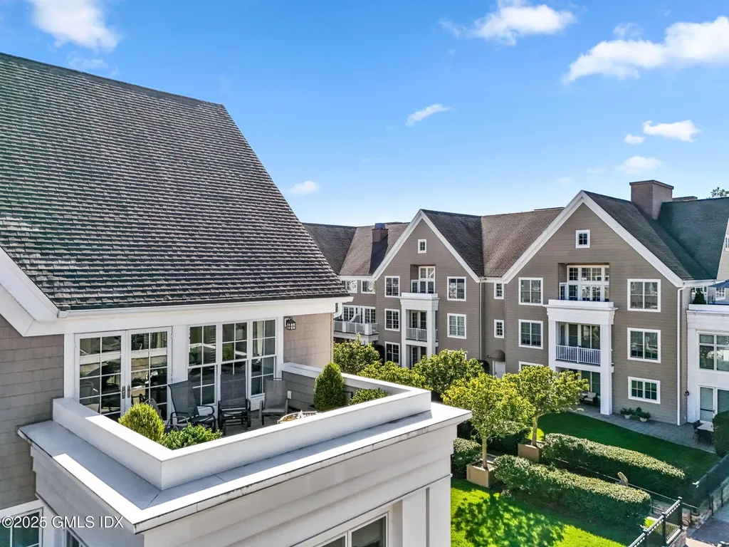 77 Havemeyer Lane Stamford CT 06902