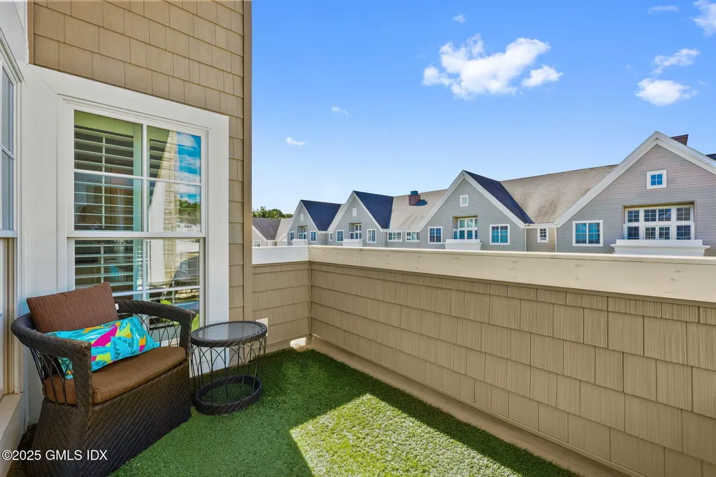 77 Havemeyer Lane Stamford CT 06902