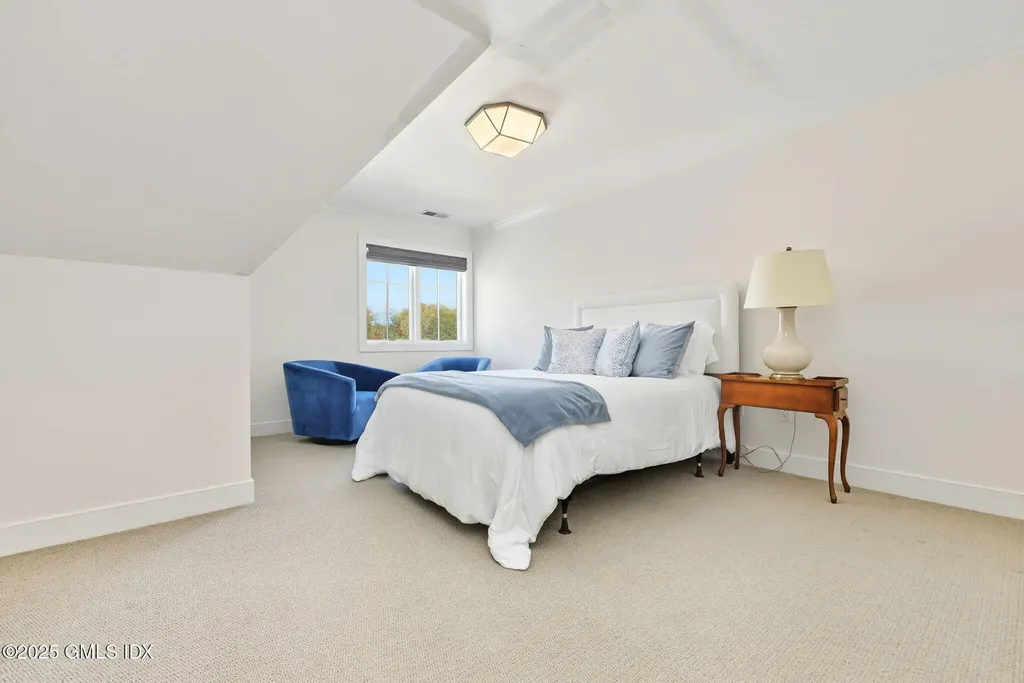 77 Havemeyer Lane Stamford CT 06902