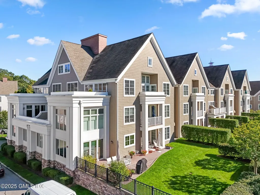 77 Havemeyer Lane Stamford CT 06902