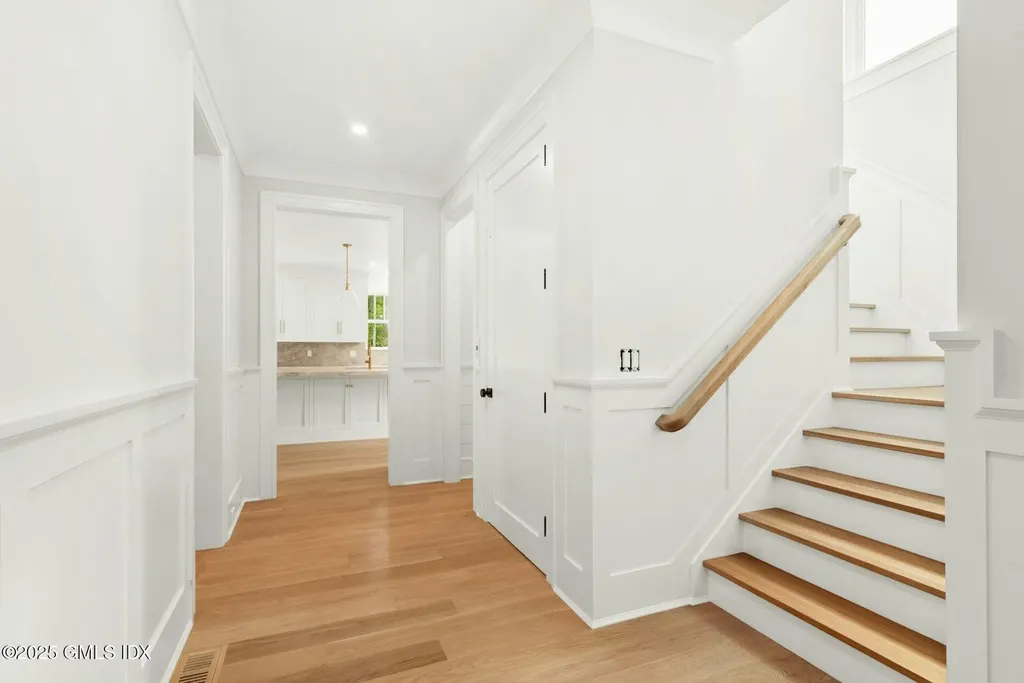 10 Stony Brook Road Darien CT 06820