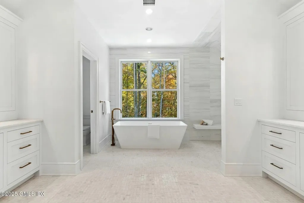 10 Stony Brook Road Darien CT 06820