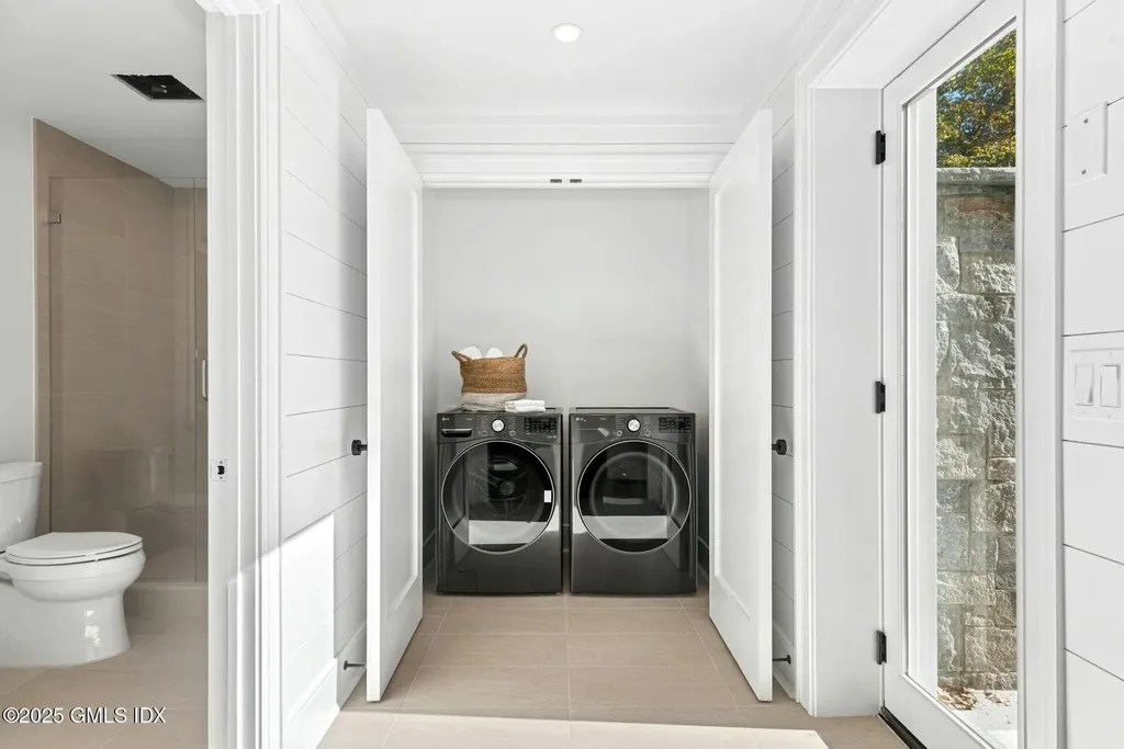 10 Stony Brook Road Darien CT 06820